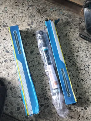 Back Shock Absorber Honda Hrv 2016-2018