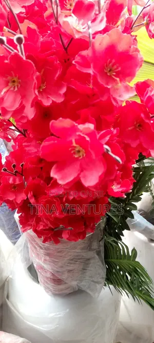 Artificial Flower Vase ( High Quality)