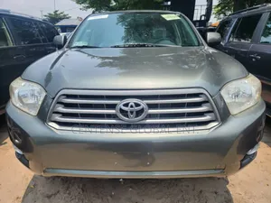 Toyota Highlander 2010 Gray