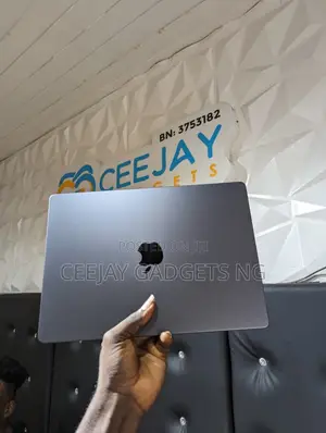 Laptop Apple MacBook Pro 2024 M4 14-inch 16GB Apple M4 SSD 512GB
