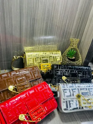 Fendi Classy Shoulder Bag. #Flaw