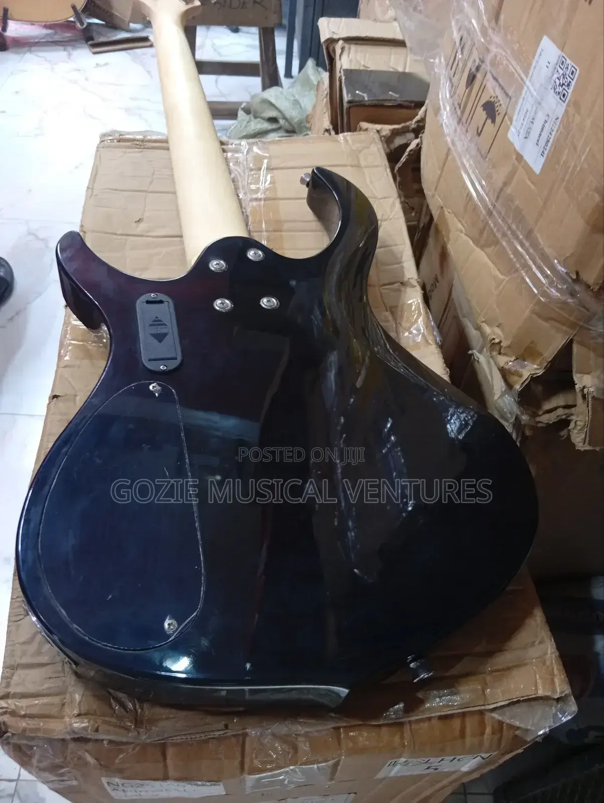 Five String Fender Active Guitar