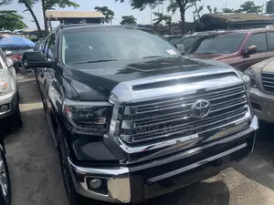 Toyota Sequoia Limited 4dr SUV (5.7L 8cyl 6A) 2015 Black