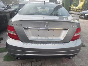 Mercedes-Benz C300 Luxury 4Matic Sedan AWD (3.5L 6cyl 7A) 2014 Green