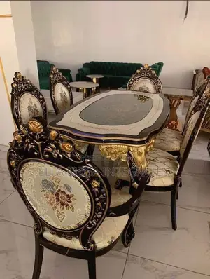 Royal Dining Set With 6 Seaters