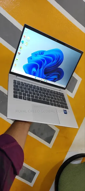 Laptop HP EliteBook 840 G10 32GB Intel Core I5 SSD 512GB