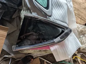Quarter Vent Glass 2019 CRV