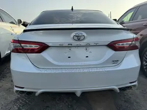 Toyota Camry XSE FWD 2020 White
