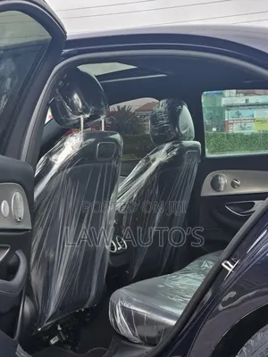 Mercedes-Benz E300 2018 Blue