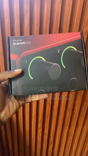 Focusrite Scarlett 2i2 4th Gen