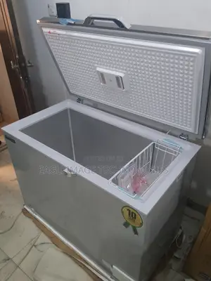 Sleek Scanfrost Sfl300inv 300l Freezer - Digital Thermostat