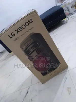 Lg Xboom Rnc7 High-power Sound For Gatherings