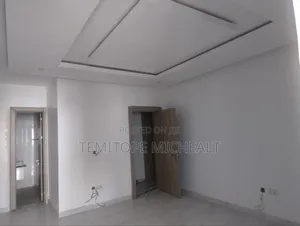 5bdrm Townhouse / Terrace in Main Wuye, Utako for rent
