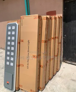 Felicity Solar Streets Light All in One 150watts 14 Eyes