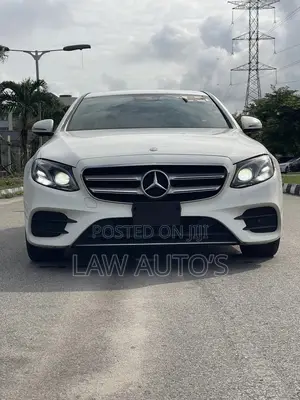 Mercedes-Benz E300 4Matic AWD Sedan (2.0L 4cyl 9A) 2017 White