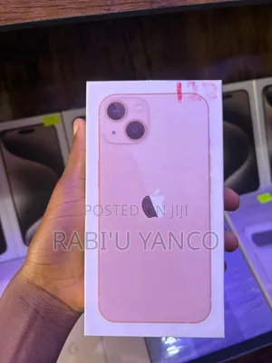 New Apple iPhone 13 128 GB Pink