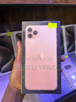 New Apple iPhone 11 Pro Max 256 GB Gold