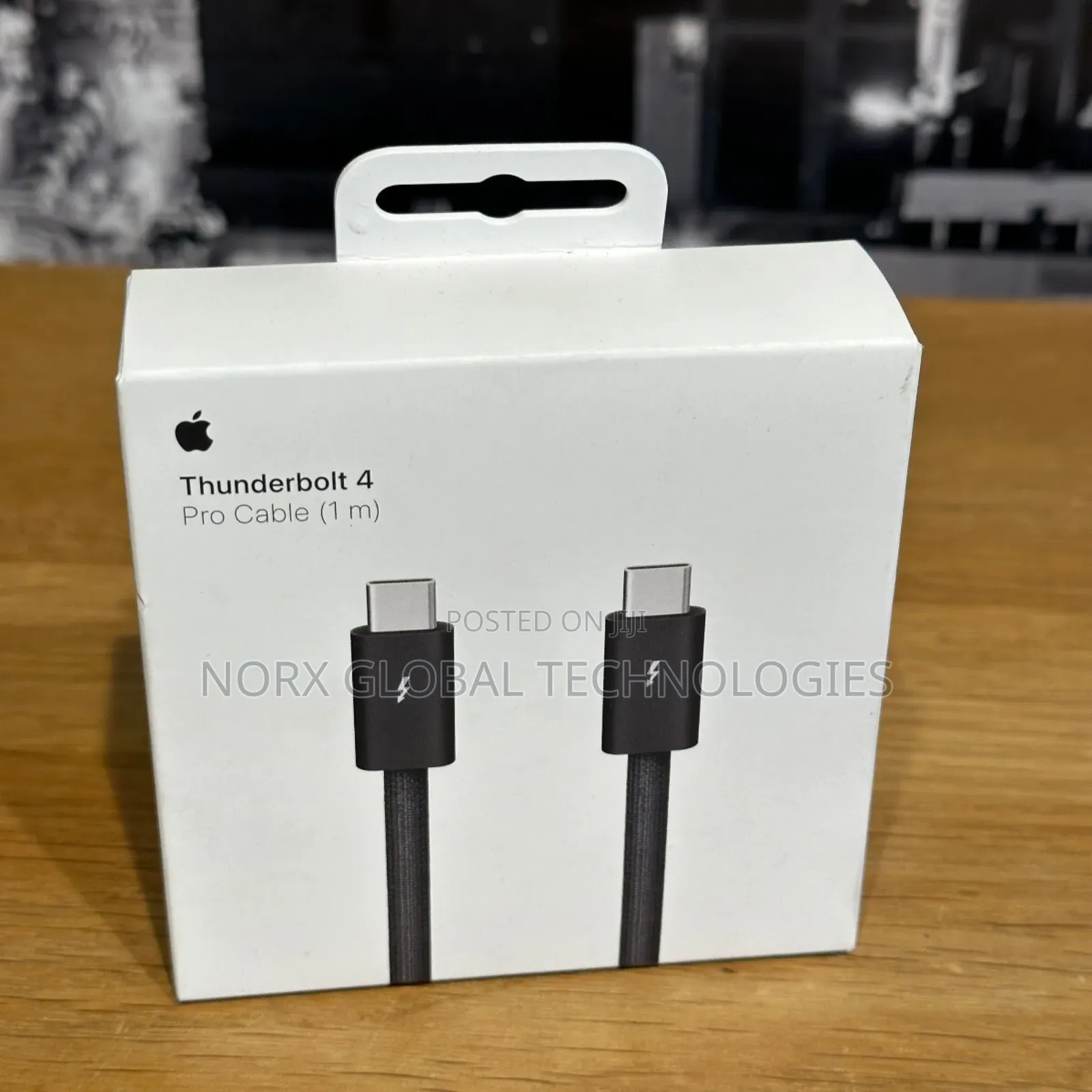 Apple Thunderbolt 4 Pro Cable 1m