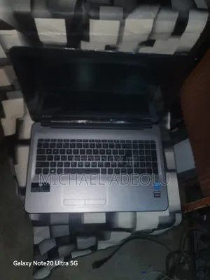 Laptop HP Pavilion 15-Cs3063cl 8GB Intel Core I7 HDD 1T