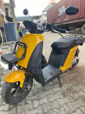 Motorcycle 2018 Yellow