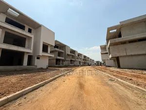 7bdrm Duplex in Asokoro for sale