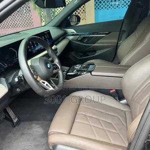 BMW 520i 2025 Gray