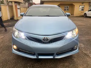 Toyota Camry LE 4dr Sedan (2.5L 4cyl 6A) 2013 Blue