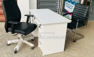 Executive Office Table With Swivel Chair and Visitor’S Chair Set