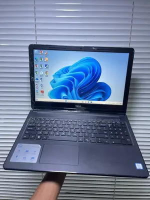 Laptop Dell Inspiron 15 3567 8GB Intel Core I3 HDD 500GB