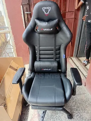 Premium Black Gaming Chair – Adjustable, Ergonomic Stylish