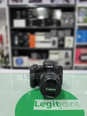 Canon Eos M50 + Ef 11-22mm F4-5.6
