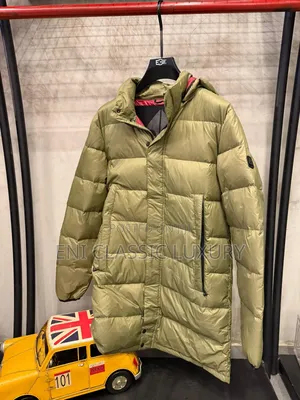Pure Quality Luxury Cargo Jacket Well Banded Package