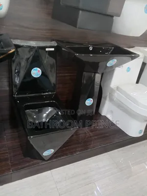 Shining Square Black Surface Water Closet