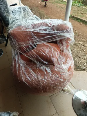 Modern Single Sofa Chair With Soft Cushion