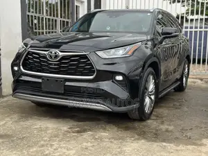 Toyota Highlander Platinum AWD 2023 Black
