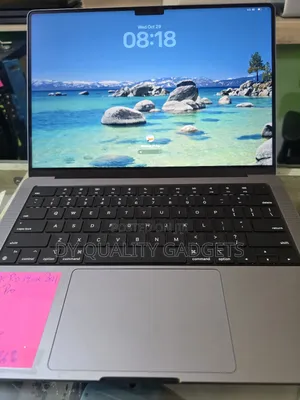 Laptop Apple MacBook Pro 2021 M1 16GB Apple M1 Pro SSD 512GB