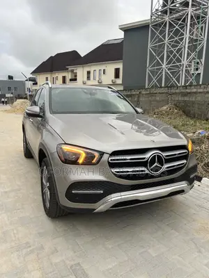 Mercedes-Benz GLE-Class GLE 350 4MATIC 2022 Gold