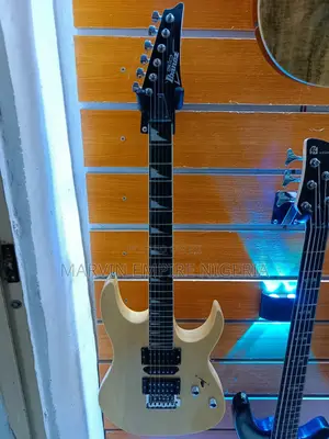 Ibanez Neutral Electric Guitar Grg170dx With Strap, Cord, Whammy Bar