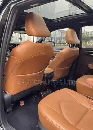 Toyota Highlander Platinum AWD 2023 Black