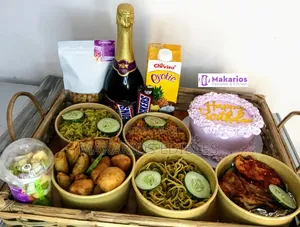 Food Trays in Osogbo
