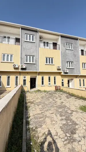4bdrm Townhouse/Terrace in Galadimawa for sale