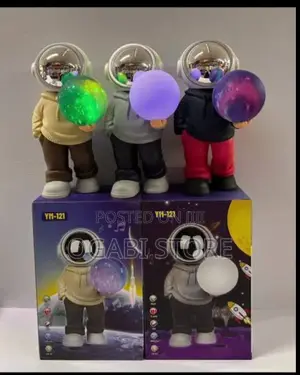 Rechargeable Astronaut Projector With Bluetooth Speaker/Fm Radio