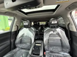Toyota Highlander XLE 2021 Blue
