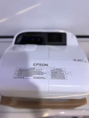 Brand New Ultra Short Throw Projector, Lagos,Abuja,Ph, Ibadan, Jo’S