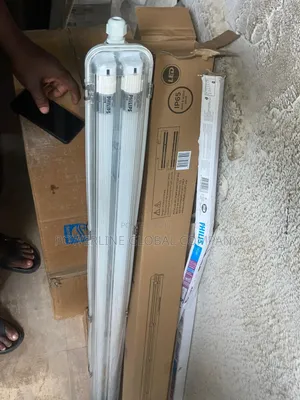 4fit Florencent Fitting for Companies/Homes/ Offices/Factories