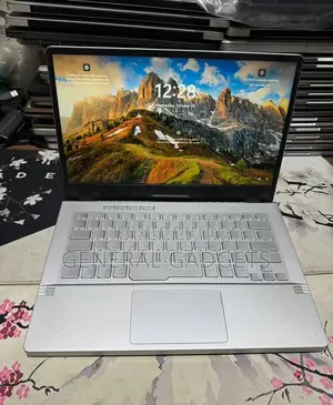 Laptop Asus ROG Zephyrus G14 16GB AMD Ryzen 9 SSD 1T
