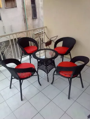 Outdoor/Restaurant Table and Chairs.