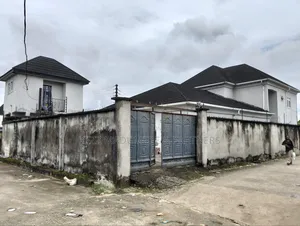 5bdrm Duplex in Off Sars Road, Port for sale