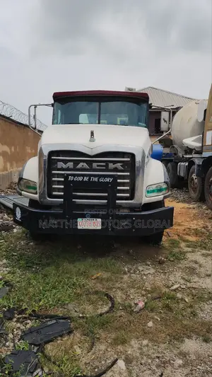 Sparkling Clean Mack Truck Head It Was Bought Brand New