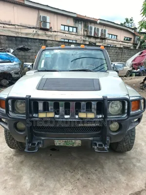 Hummer H3 2006 Gold
